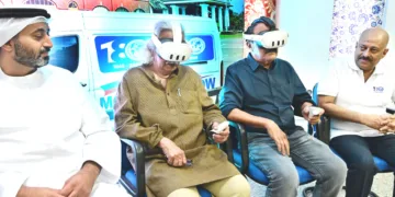 ടൂറിംഗ് വെര്‍ച്വല്‍ റിയാലിറ്റി ഷോ സംവിധായകന്‍ അടൂര്‍ ഗോപാലകൃഷ്ണന്‍ ഉദ്ഘാടനം ചെയ്യുന്നു