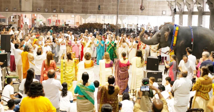 അമൃതപുരിയില്‍ ഗണേശോത്സവാഘോഷങ്ങളുടെ ഭാഗമായി നടന്ന ഗജപൂജ