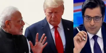 റിപ്പബ്ലിക് ടിവി എഡിറ്റര്‍ അര്‍ണബ് ഗോസ്വാമി (വലത്ത്)