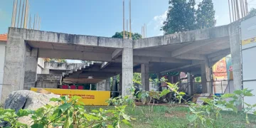 അരുവിപ്പുറത്ത് സര്‍ക്കാര്‍ നിര്‍മിക്കുന്ന സാംസ്‌കാരിക നിലയത്തിന്റെ നിര്‍മ്മാണം നിലച്ചപ്പോള്‍