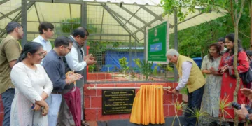 കേരള കേന്ദ്ര സര്‍വകലാശാലയില്‍ കള്ളിമുള്‍ച്ചെടികളുടെ കലവറ വൈസ് ചാന്‍സലര്‍ പ്രൊഫ. സിദ്ദു പി. അല്‍ഗുര്‍ ഉദ്ഘാടനം ചെയ്യുന്നു