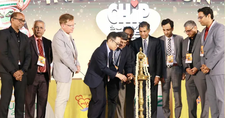 സങ്കീര്‍ണ ഹൃദ്രോഗങ്ങള്‍ക്കുള്ള ആന്‍ജിയോപ്ലാസ്റ്റി ശസ്ത്രക്രിയകള്‍ ചര്‍ച്ച ചെയ്യുന്ന അന്താരാഷ്ട്ര സമ്മേളനം കൊച്ചിയില്‍ ജപ്പാനില്‍ നിന്നുള്ള പ്രശസ്ത ഇന്റര്‍വെന്‍ഷണല്‍ കാര്‍ഡിയോളജിസ്റ്റ് ഡോ. വതാരു നാഗമാറ്റ്‌സു ഉദ്ഘാടനം ചെയ്യുന്നു