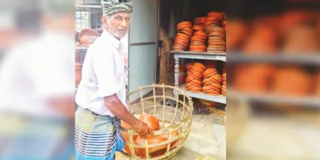 തക്കല തക്കോട് നീലകണ്ഠ പിള്ള മണ്‍പാത്ര വില്പനയില്‍