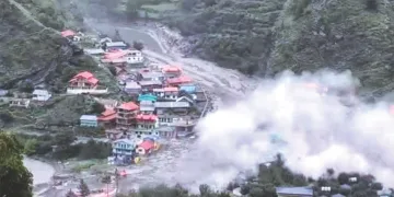 ഉത്തരാഖണ്ഡില്‍ മേഘ വിസ്‌ഫോടനത്തെത്തുടര്‍ന്ന് ഉത്തരകാശിയിലെ ധരാളിയിലുണ്ടായ മിന്നല്‍ പ്രളയം