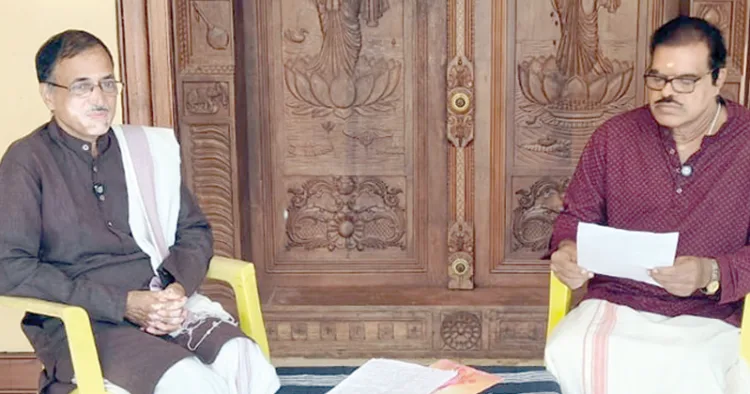 ഡോ. എച്ച്.ആര്‍. വിശ്വാസിനൊപ്പം ഡോ. പി.കെ. ശങ്കരനാരായണന്‍