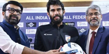 ഭാരത ഫുട്‌ബോള്‍ ടീമിനെ പ്രഖ്യാപിക്കുന്ന വാര്‍ത്താ സമ്മേളനത്തിനെത്തിയ എന്‍.എ. ഹാരീസ്, ഖാലിദ് ജമീല്‍, കല്യാണ്‍ ചൗബേ എന്നിവര്‍