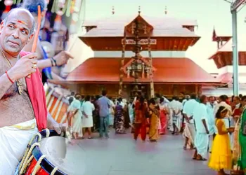 ഗുരുവായൂരപ്പന്റെ കഴകക്കാരനും കലാകാരനുമായ മോഹനവാര്യര്‍