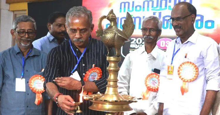 ഭാരതീയ വിചാരകേന്ദ്രത്തിന്റെ സംസ്ഥാന പഠന ശിബിരം പ്രജ്ഞാ പ്രവാഹ് ദേശീയ സംയോജകന്‍ ജെ. നന്ദകുമാര്‍
ഉദ്ഘാടനം ചെയ്യുന്നു