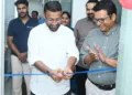 നുവേ.എഐ യുടെ ടെക്‌നോപാര്‍ക്കിലെ പുതിയ ഓഫീസ് ടെക്‌നോപാര്‍ക്ക് സിഇഒ കേണല്‍ (റിട്ട) സഞ്ജീവ് നായര്‍ ഉദ്ഘാടനം ചെയ്യുന്നു. നുവേ.എഐ സിഇഒ മനു മധുസൂദനന്‍ സമീപം.