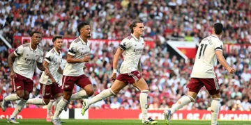 മാഞ്ചസ്റ്റര്‍ യുണൈറ്റഡിനെ തോല്‍പ്പിച്ച ആഴ്‌സണല്‍ ടീമിന്റെ ആഹ്ലാദം