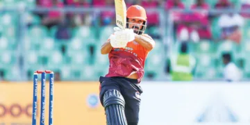 ട്രിവാന്‍ഡ്രം റോയല്‍സിനെതിരെ സല്‍മാന്‍ നിസാറിന്റെ ബാറ്റിങ്‌