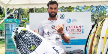 ഏഷ്യന്‍ സര്‍ഫിങ്ങില്‍ വെങ്കലം നേടിയ ഭാരത താരം രമേഷ് ബുഡിഹാലിന്റെ ആഹ്ലാദം