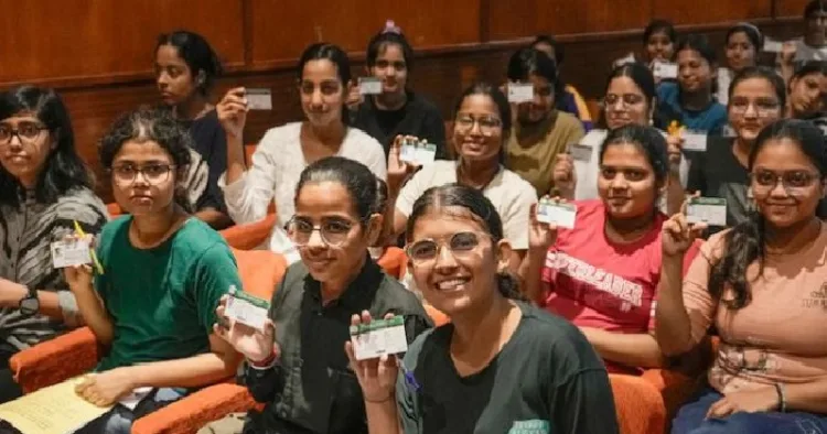 ദല്‍ഹി സര്‍വ്വകലാശാലകളിലെ എബിവിപി അനുഭാവികളായ ജെന്‍ സീ തലമുറ