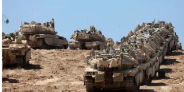 ഗാസയില്‍ കരയുദ്ധത്തിന്‍റെ ഭാഗമായി ഇസ്രയേല്‍ ടാങ്കുകള്‍ എത്തുന്നു