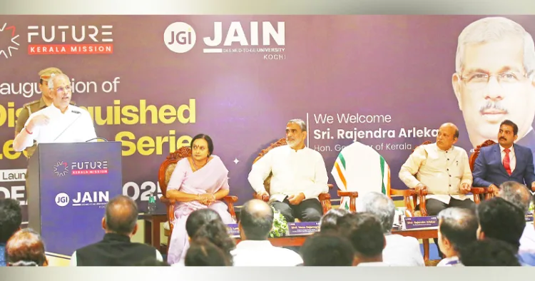 ജെയിന്‍ യൂണിവേഴ്സിറ്റി ഇന്‍ഫോപാര്‍ക്ക് കാമ്പസില്‍ നടന്ന ഫ്യൂച്ചര്‍ കേരള മിഷന്‍ പ്രഭാഷണ പരമ്പര ഗവര്‍ണര്‍
രാജേന്ദ്ര വിശ്വനാഥ് ആര്‍ലേക്കര്‍ ഉദ്ഘാടനം ചെയ്യുന്നു. പ്രൊ. വൈസ് ചാന്‍സലര്‍ ഡോ. ജെ. ലത, ഫ്യൂച്ചര്‍ കേരള മിഷന്‍ ചെയര്‍മാന്‍ വേണു രാജമണി, ഡോ. കെ. മധുകുമാര്‍, ഡോ. രാധാകൃഷ്ണന്‍ ഉണ്ണി എന്നിവര്‍ സമീപം.
