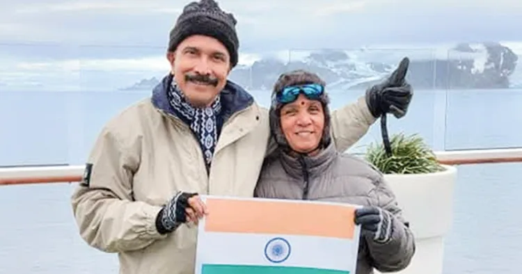 രാമകൃഷ്ണ കിണിയും റാണിയും അന്റാര്‍ട്ടിക്ക യാത്രയ്ക്കിടെ