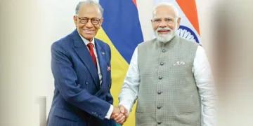 മൗറീഷ്യസ് പ്രധാനമന്ത്രി ഡോ. നവീന്‍ചന്ദ്ര രാംഗൂലവും പ്രധാനമന്ത്രി നരേന്ദ്ര മോദിയും ന്യൂദല്‍ഹിയില്‍ കൂടിക്കാഴ്ചയ്ക്കിടെ