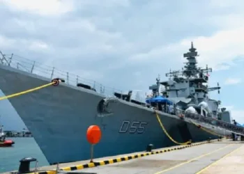 പുതുതായി നിര്‍മ്മിക്കാന്‍ പോകുന്ന യുദ്ധവിമാനങ്ങളെ വഹിക്കാവുന്ന ആധുനിക യുദ്ധക്കപ്പല്‍. കൊച്ചി ഷിപ് യാര്‍ഡിലാണ് ഇത് നിര്‍മ്മിക്കുക