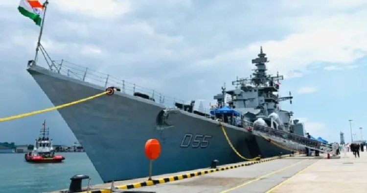 പുതുതായി നിര്മ്മിക്കാന് പോകുന്ന യുദ്ധവിമാനങ്ങളെ വഹിക്കാവുന്ന ആധുനിക യുദ്ധക്കപ്പല്. കൊച്ചി ഷിപ് യാര്ഡിലാണ് ഇത് നിര്മ്മിക്കുക