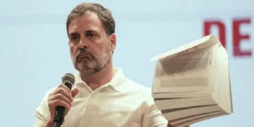 തെരഞ്ഞെടുപ്പ് കമ്മീഷന്‍ വോട്ടുകള്‍ മോഷ്ടിക്കുന്നു എന്ന് ആരോപിച്ച് രാഹുല്‍ ഗാന്ധി ഉയര്‍ത്തിക്കാട്ടുന്ന വോട്ടേഴ്സ് ലിസ്റ്റ്- ഈ ഫയല്‍ രാഹുല്‍ ഗാന്ധിയ്ക്ക് അയച്ചുകൊടുത്തത് മ്യാന്‍മറിലെ ഒരു കമ്പ്യൂട്ടറില്‍ നിന്നാണെന്ന് കണ്ടെത്തലുമായി പ്രദീപ് ഭണ്ഡാരി