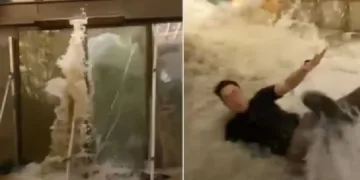 ഹോങ്കോങ്ങിലെ ഒരു ആഡംബര ഹോട്ടലിന്‍റെ ചില്ല് തകര്‍ത്ത് റഗാസ ചുഴലി വെള്ളപ്പൊക്കമുണ്ടാക്കുന്നു (ഇടത്ത്) താമസക്കാര്‍ വെള്ളത്തില്‍ ഒലിച്ചുപോകുന്നു (വലത്ത്)