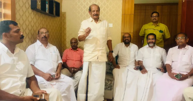 കണ്ണൂരില്‍ നടന്ന അയ്യപ്പ സേവാസംഘം ദേശീയ എക്സിക്യൂട്ടീവില്‍ പ്രസിഡന്റ് അഡ്വ. എം. രാജഗോപാലന്‍ നായര്‍ പ്രസംഗിക്കുന്നു