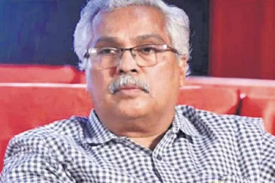 കനത്ത തോൽവിക്ക് പിന്നാലെ സിപിഐയിൽ പൊട്ടിത്തെറി; ബിനോയ് വിശ്വം ഒഴിയണമെന്ന ആവശ്യം ഉയരുന്നു