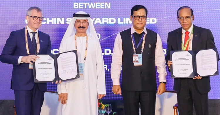 മുംബൈയില്‍ നടന്ന ഇന്ത്യ മാരിടൈം വീക്ക് 2025ല്‍ ഡ്രൈഡോക്സ് വേള്‍ഡിന്റെ സിഇഒ ക്യാപ്റ്റന്‍ റാഡോ അനോട്ടോലോവിച്ച്, കൊച്ചിന്‍ കപ്പല്‍ശാല സിഎംഡി മധു എസ്. നായരും തമ്മില്‍ ധാരണാപത്രം കൈമാറുന്നു