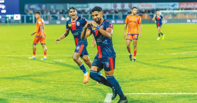 ഗോള്‍ നേടിയ മലപ്പുറം എഫ്‌സി താരം റോയി കൃഷ്ണയുടെ ആഹ്ലാദം