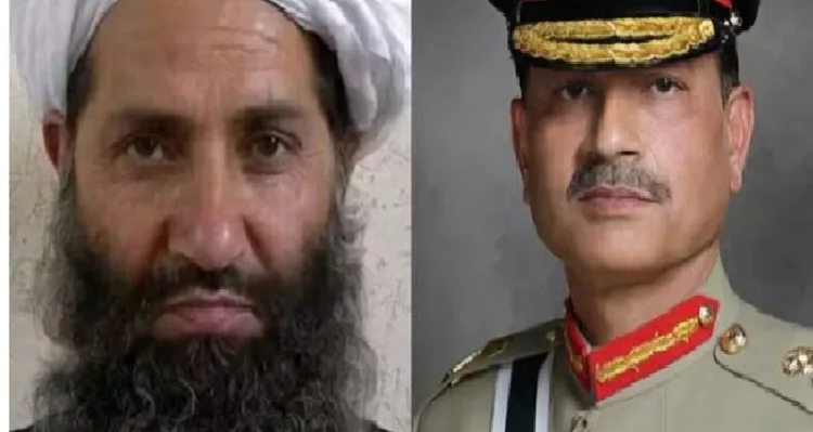 താലിബാന്‍ സര്‍ക്കാരിന്‍റെ പരമോന്നത നേതാവായ ഹിബത്തുള്ള അഖുന്‍സാദ (ഇടത്ത്)