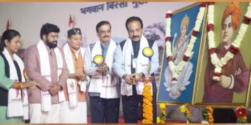 എബിവിപി 71-ാം ദേശീയ സമ്മേളനം ഡെറാഡൂണില്‍ ഐഎസ്ആര്‍ഒ മുന്‍ ചെയര്‍മാന്‍ ഡോ. എസ്. സോമനാഥ് നിലവിളക്ക് തെളിയിച്ച് ഉദ്ഘാടനം ചെയ്യുന്നു. ദേശീയ സെക്രട്ടറി ക്ഷമ ശര്‍മ്മ, ജനറല്‍ സെക്രട്ടറി ഡോ. വീരേന്ദ്രസിങ് സോളങ്കി, സ്വാഗതസംഘം ചെയര്‍മാന്‍ ഡോ. കമല്‍ ഘന്‍ശാല, പ്രസിഡന്റ് പ്രൊഫ. രഘുരാജ് കിഷോര്‍ തിവാരി എന്നിവര്‍ സമീപം