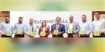 കൊച്ചിയില്‍ നടന്ന ചടങ്ങില്‍ അപാര്‍ ശക്തി ഗ്രീന്‍ വയര്‍ ശശി അമിന്‍, ഷിബിന്‍ ജോസ്, സുഭാശിഷ് ഡേ, ഷൈലജ ചോപ്ര എന്നിവര്‍ ചേര്‍ന്ന് കേരള വിപണയില്‍ അവതരിപ്പിച്ചപ്പോള്‍.