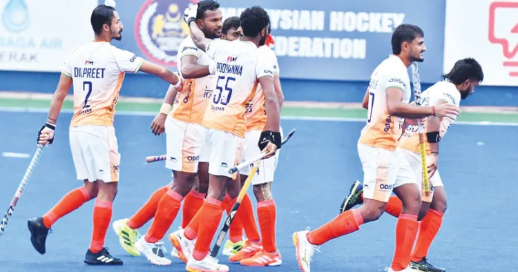കാനഡയ്‌ക്കെതിരെ ഗോള്‍ നേട്ടം ആഘോഷിക്കുന്ന ഭാരത ഹോക്കി ടീം