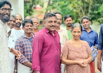 എന്‍ഡിഎ സ്ഥാനാര്‍ത്ഥി കുഞ്ഞുമോന്‍ അഗസ്റ്റിന്‍ പ്രചരണത്തില്‍