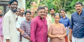 എന്‍ഡിഎ സ്ഥാനാര്‍ത്ഥി കുഞ്ഞുമോന്‍ അഗസ്റ്റിന്‍ പ്രചരണത്തില്‍