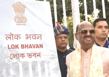 കൊല്‍ക്കത്തയില്‍ രാജ്ഭവന്റെ പേര് ലോക്ഭവന്‍ എന്ന് ഗവര്‍ണര്‍ ഡോ. സി. വി. ആനന്ദബോസ് പുനര്‍നാമകരണം ചെയ്തപ്പോള്‍