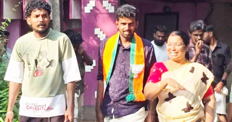 ശശിലത ടീച്ചറും ശിഷ്യന്‍ സൂരജ് സോമനും
പ്രചരണത്തിനിടയില്‍