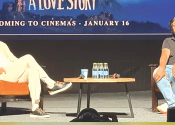 വിധു വിനോദ് ചോപ്ര അഭിജിത് ജോഷിയ്‌ക്കൊപ്പം തുറന്ന സംവാദത്തില്‍ പങ്കെടുത്തപ്പോള്‍