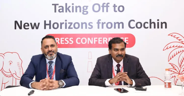 കൊച്ചി വിമാനത്താവളത്തില്‍ എയര്‍ ഇന്ത്യ സാറ്റ്സിന്റെ ഗ്രൗണ്ട് ഹാന്‍ഡ്ലിംഗ് പ്രവര്‍ത്തനങ്ങള്‍ ആരംഭിച്ചതായി എയര്‍ ഇന്ത്യ സാറ്റ്സ് ബിസിനസ് ഡെവലപ്മെന്റെ് മേധാവി കല്‍പേഷ് സിങും കൊച്ചി സ്റ്റേഷന്‍ ഹെഡ് സെന്തില്‍ കുമാറും ചേര്‍ന്ന് പ്രഖ്യാപിക്കുന്നു.