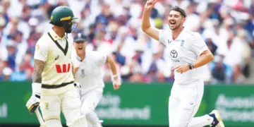 ഓസീസ് ബാറ്റര്‍ ജെയ്ക്ക് വെതറാള്‍ഡിനെ പുറത്താക്കിയ ഇംഗ്ലണ്ട് ബൗളര്‍ ജോഷ് ടംഗിന്റെ ആഹ്ലാദം