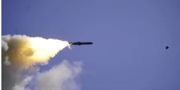 ഡിസംബര്‍ ഒന്ന് തിങ്കളാഴ്ച ഇന്ത്യന്‍ സേനയുടെ സതേണ്‍ കമാ‍ന്‍റും ആന്‍ഡമാന്‍ ആന്‍റ് നിക്കോബാര്‍ കമാന്‍റും നടത്തിയ ബ്രഹ്മോസ് ദീര്‍ഘദൂര സൂപ്പര്‍ സോണിക് മിസൈല്‍ പരീക്ഷണം