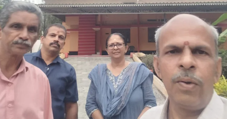 മമതാ ഹരികുമാര്‍ സഹപ്രവര്‍ത്തകര്‍ക്കൊപ്പം തെരഞ്ഞെടുപ്പ്
പ്രചാരണത്തിനിടയില്‍