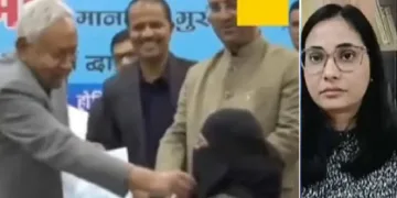 ജെഡിയു വക്താവായ ശ്വേത പ്രിയ (വലത്ത്)