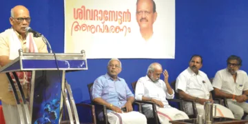 എറണാകുളം ആര്‍എസ്എസ് പ്രാന്തകാര്യാലയത്തിലെ മാധവ്ജി മണ്ഡപത്തില്‍ നടന്ന എം. ശിവദാസ് അനുസ്മരണ യോഗത്തില്‍ മുതിര്‍ന്ന പ്രചാരകന്‍ എസ്. സേതുമാധവന്‍ സംസാരിക്കുന്നു. രാഷ്ട്ര ധര്‍മ പരിഷത് പ്രസിഡന്റ് പി. കുട്ടികൃഷ്ണന്‍, കൊച്ചി മഹാനഗരം സംഘചാലക് അഡ്വ. പി. വിജയകുമാര്‍, സഹകാര്‍ ഭാരതി സംസ്ഥാന ജനറല്‍ സെക്രട്ടറി കെ. രാജശേഖരന്‍, ജന്മഭൂമി ഓണ്‍ലൈന്‍ എഡിറ്റര്‍ കാവാലം ശശികുമാര്‍ സമീപം