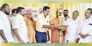 ശിവഗിരി തീര്‍ത്ഥാടനത്തോടനുബന്ധിച്ച് അധഃസ്ഥിത മുന്നേറ്റം ഗുരുദര്‍ശനത്തിലൂടെ എന്ന വിഷയത്തെ സംബന്ധിച്ച് നടന്ന സമ്മേളനം പിന്നാക്ക വികസന വിഭാഗം മുന്‍ ഡയറക്ടര്‍ വി.ആര്‍. ജോഷി ഉദ്ഘാടനം ചെയ്യുന്നു