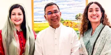 താരിഖ് അന്‍വര്‍ ഭാര്യയോടും മകളോടും ഒപ്പം