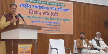 ആര്‍എസ്എസ് ശതാബ്ദി പ്രവര്‍ത്തനങ്ങളുടെ ഭാഗമായി പാനിപ്പത്ത് എസ്ഡി കോളജില്‍ സംഘടിപ്പിച്ച കായികസംവാദത്തില്‍ ആര്‍എസ്എസ് സഹസര്‍കാര്യവാഹ് അലോക്കുമാര്‍ സംസാരിക്കുന്നു