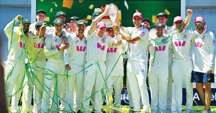 ആഷസ് കിരീടവുമായി ഓസ്‌ട്രേലിയന്‍ ക്രിക്കറ്റ് ടീം ആഘോഷത്തില്‍