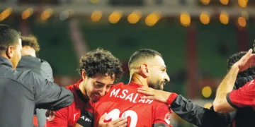 ആഫ്രിക്കന്‍ കപ്പ് ഓഫ് നേഷന്‍സ് പ്രീക്വാര്‍ട്ടറില്‍ ഈജിപ്തിനായി ഗോള്‍ നേടിയ മുഹമ്മദ് സലാ സഹതാരങ്ങള്‍ക്കൊപ്പം ആഹ്ലാദത്തില്‍