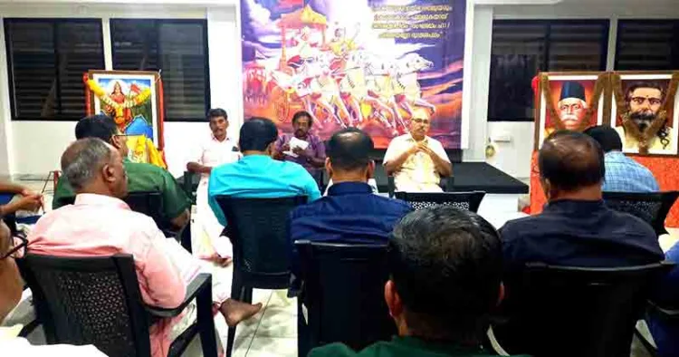 കൊല്ലത്ത് നടന്ന ജന്മഭൂമി അന്താരാഷ്ട്ര സെമിനാര്‍ സംഘാടക സമിതി രൂപീകരണ യോഗത്തില്‍ എംഡി
എം.രാധാകൃഷ്ണന്‍ സംസാരിക്കുന്നു